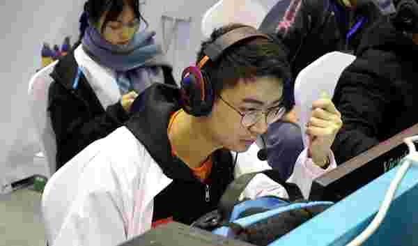 方竞争激烈 方竞争激烈